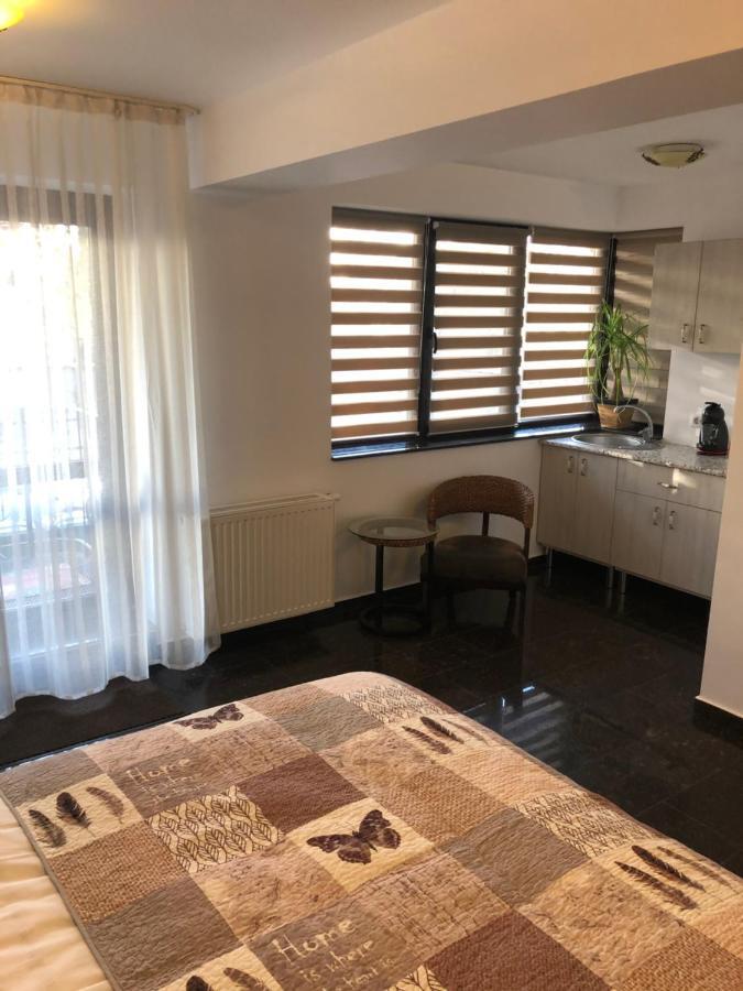 Studio Bucureşti Ngoại thất bức ảnh